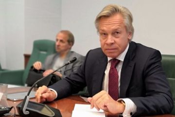 Пушков посочувствовал Зеленскому из-за неспособности вернуть Донбасс