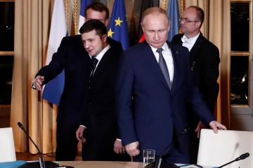 Путин в Париже затмил нервного и неуверенного в себе Зеленского