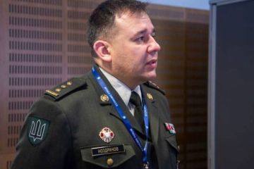 «Враг страны»: националисты поставили на колени полковника ВСУ Ноздрачёва