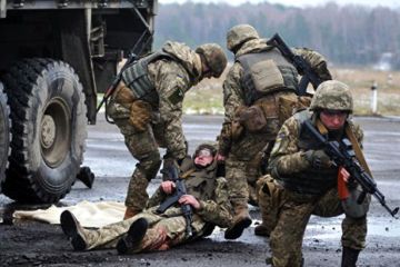 Бой под Донецком: на глазах американских журналистов погиб боец ВСУ и мирный житель