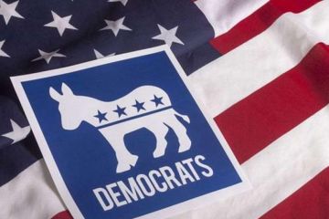 Демократы США не позволили Киеву вернуть со счета своих спонсоров украденные $7 млрд