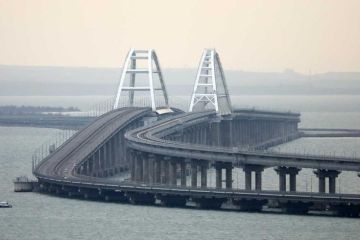 "Накрыть его ракетами натовскими": украинцы отомстят России за поезда на Крымском мосту