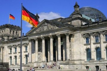 Германия устала от Украины и отказалась давать Зеленскому деньги на войну в Донбассе