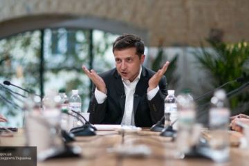 Зеленский официально запретил коммунистам баллотироваться в президенты Украины