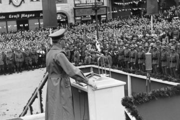 В Латвии рассказали, зачем в Европе СССР приравняли к нацистской Германии