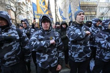 Запад дал понять, что Зеленский должен избавиться от радикалов – Кость Бондаренко