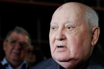 "Ему лучше заткнуться": Горбачев вызвал бурю гнева у россиян