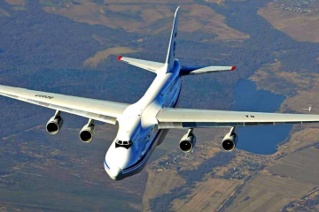 АН-124 РФ "оторвался" от преследования самолётов США у базы "Хмеймим"