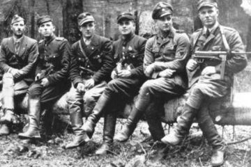 Бандеровцы против мельниковцев: почему украинские националисты убивали друг друга