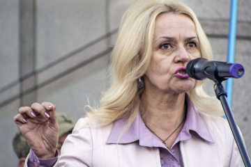 Фарион: избиратели Зеленского не достойны даже называться «существами»