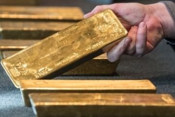 Золото даст России финансовый "фундамент" при отказе мировой экономики от доллара