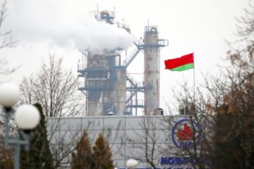 Коварный Кремль под видом дружбы выкручивает руки Лукашенко