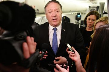 Сбежал от журналистов и яростно матерился – глава Госдепа опозорился с украинской темой