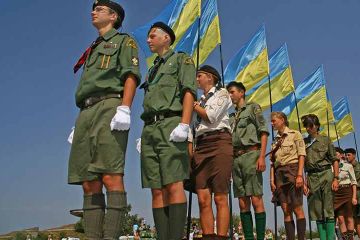 НАТО промывает мозги солдатам Третьей мировой – украинские дети попали в сферу интересов Запада