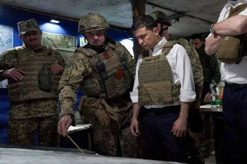 Евгений Сатановский: Украинское руководство нарывается последовательно, упорно и непрерывно