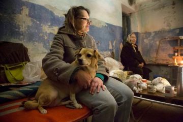 Люди снова прячутся в подвалах: армия Украины ударила по юго-западу Донецка