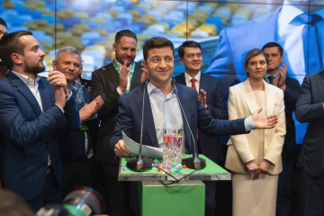 Гарант не обязан защищать права граждан — ставленник Коломойского оскандалился, прикрывая Зеленского