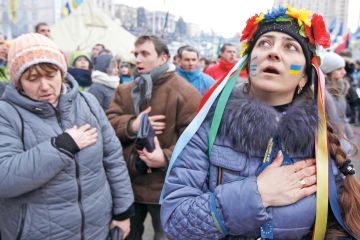 Украинцы в ходе опроса ответили, что мешает их стране процветать и развиваться