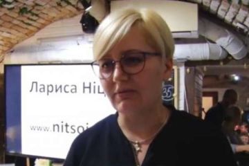 Ницой презентовала новую детскую книгу, призвав лаять на собственном языке