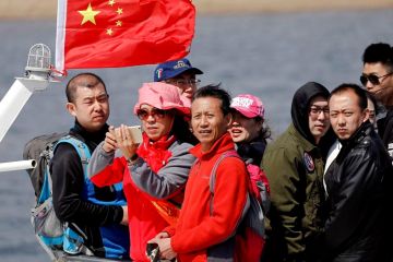 В КНР отреагировали на требование россиян запретить китайцам въезд на Байкал