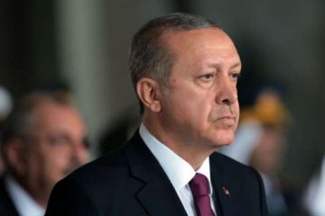 Поздно опомнился: Эрдоган не признается в переброске наемников и оружия в страхе перед Россией