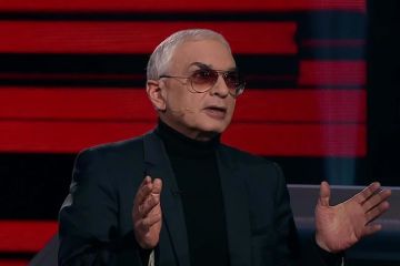 Шахназаров: Путин создаёт систему правильного престолонаследия в России