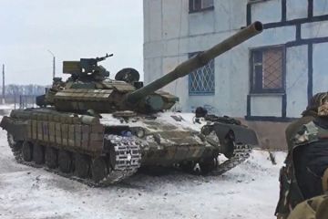 Бунт против армии Украины: жители Донбасса требуют вывести украинскую «броню» из городов