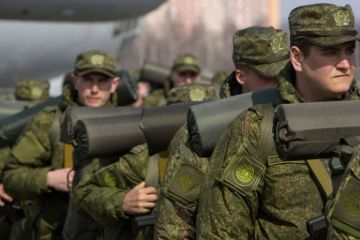 Госдума одобрила законопроект об окладах срочников