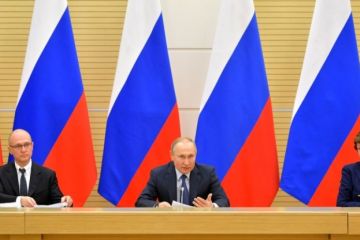 Закрепление индексации зарплат и пенсий в Конституции вводит Россию в "социальную эпоху"