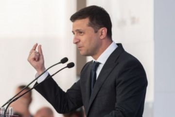 На Украине высмеяли идею Зеленского по «городу-саду» для крымских переселенцев