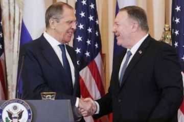 Лавров заставил Помпео изменить традициям