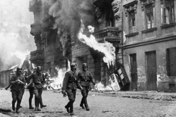 Варшавское восстание: Разгромить поляков немцам помогли ВВС США