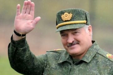 Лукашенко грозит пропускать американские ракеты на Москву