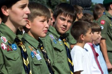 «Пласт» педофилов: в лагерях скаутов Украины растлевают детей