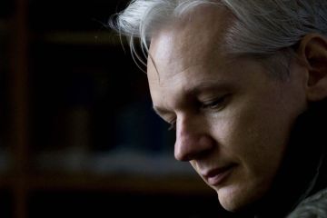 «Не смейте покушаться на секреты» - будет ли Ассанж платить за преступления западных элит