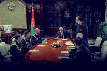 Лукашенко предчувствует революционный сценарий и готовит силовиков