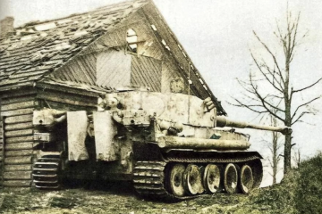 Батальон советских танкистов ловил в ночи заблудившийся немецкий «Тигр». Не повезло, не поймали