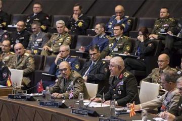 Раз в сто лет страны Запада объединяются для совместного похода на Восток…