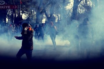 Турецкие пограничники открыли огонь – мигрантов заставляют активнее штурмовать границу Греции