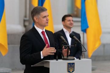 Украина официально отреклась от Дня победы: какова реакция украинцев