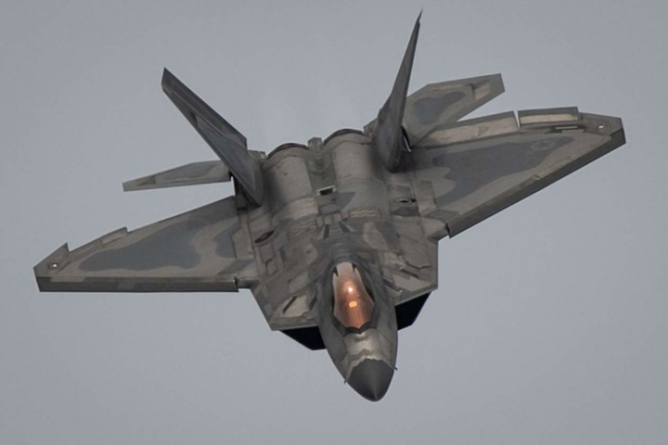 Российские РЛС «Струна-1 / Барьер-E» станут смертельным приговором для самолетов-невидимок противника