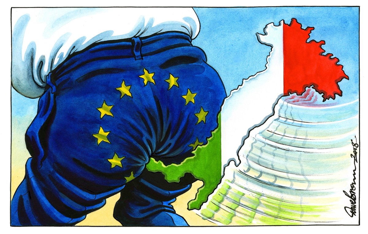 «Спасибо Россия! Спасибо Путин»: Жители Италии заменяют флаги ЕС на российские триколоры