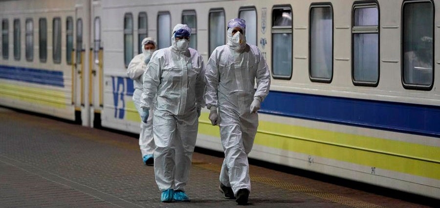 Во избежание «встречи камнями»: украинцы в России проигнорировали эвакуацию домой