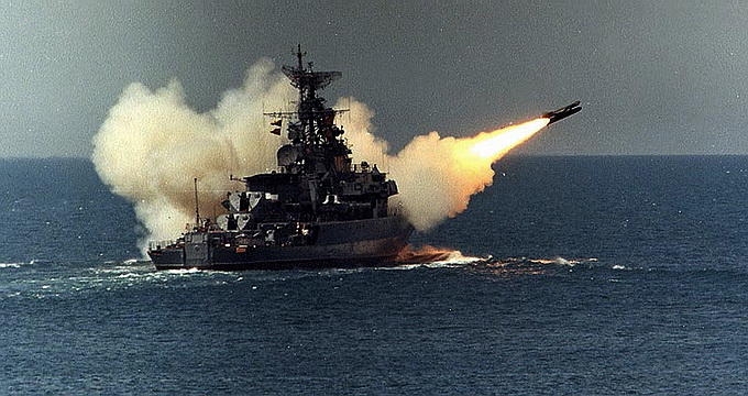 Русский флот начал гонять украинских «москитов» в 100 км от Одессы