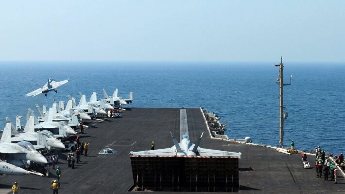 «И рядом не летали»: Леонков сравнил истребители РФ с модернизированными F/A-18 из США