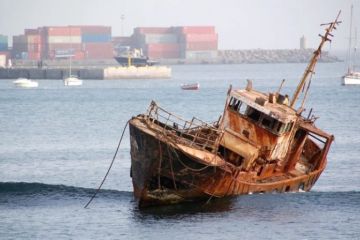 Пока Латвия ругается с Россией, Рижский порт стремительно теряет грузопоток