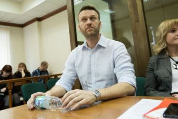 Бремя штрафов ФБК ляжет на сторонников Навального