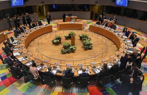 СМИ Чехии: Российская «помощь» направлена на раскол ЕС