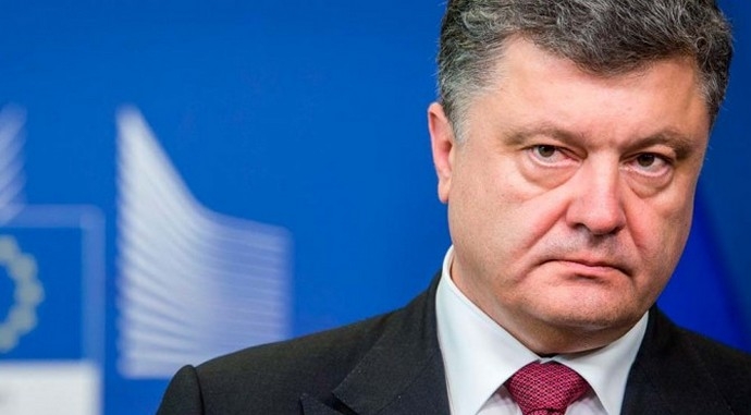 Порошенко: Россия «на коленях ползает и просит — снимите санкции»