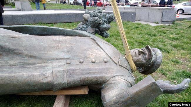Снос памятника маршалу Коневу: Оскорбление не только России, но и Украины